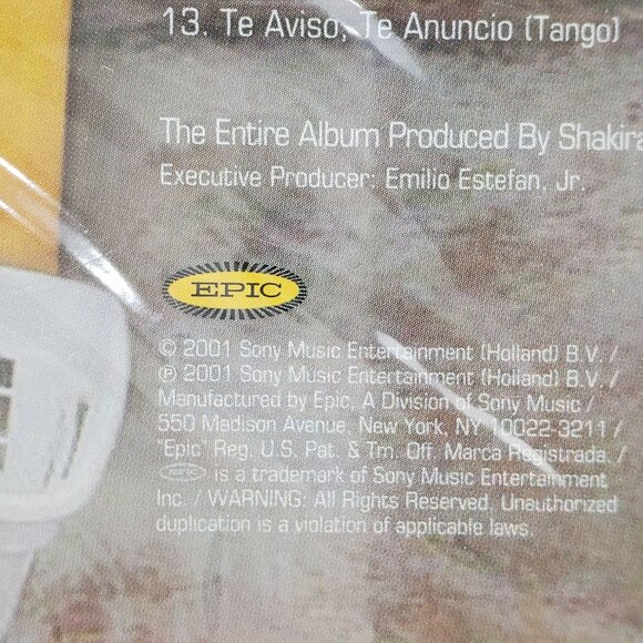 Shakira Laundry Service CD 2001 Pop Latin Fusion Hype Sticker Sealed - Picture 5 of 10